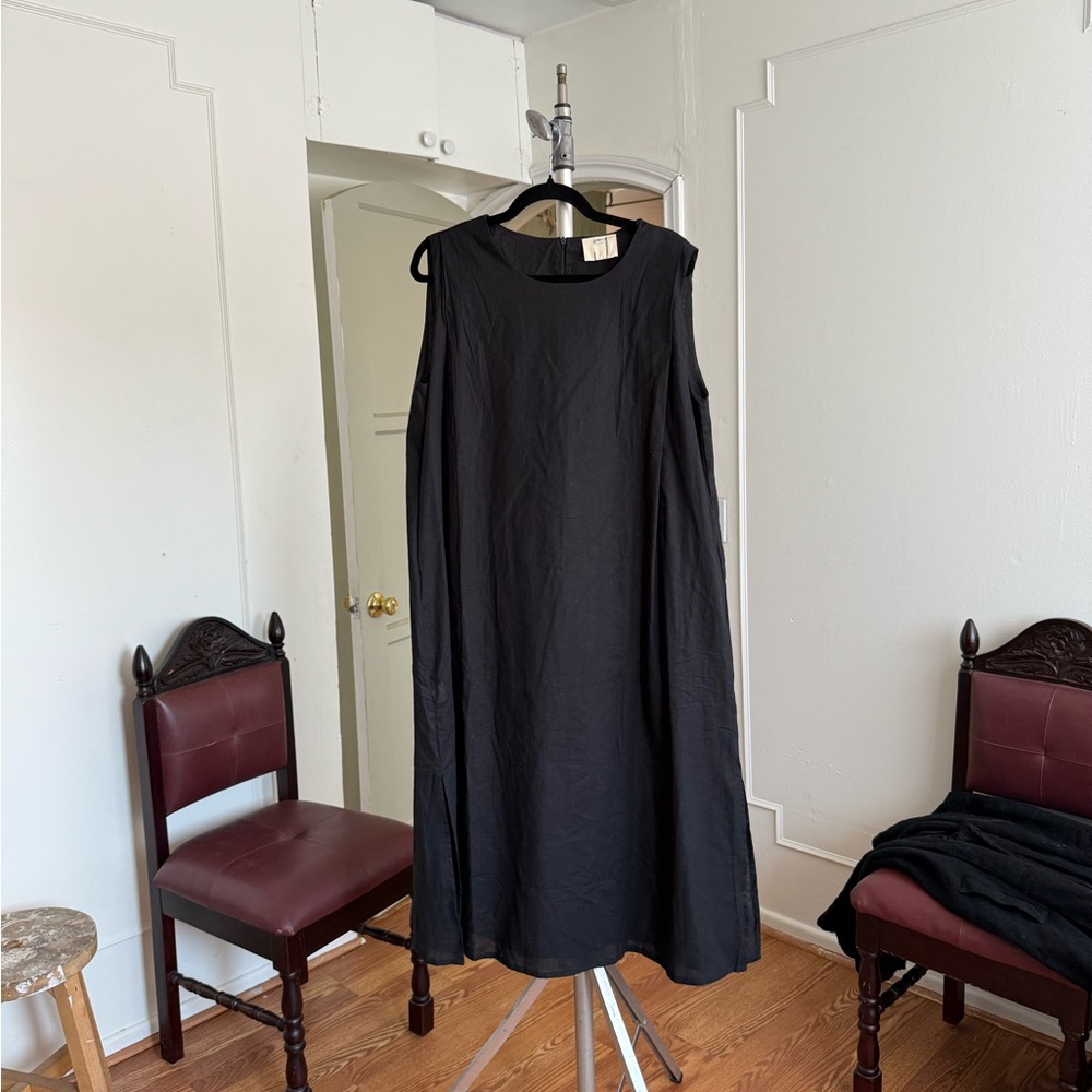 INTENTIONALLY BLANK Black Midi Dress